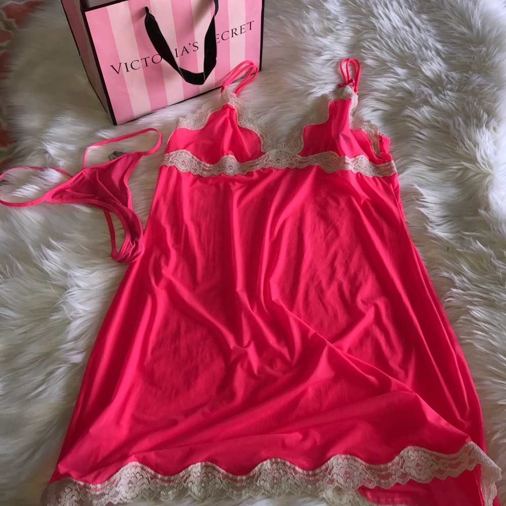 Victoria Secret nightie and thong (L)